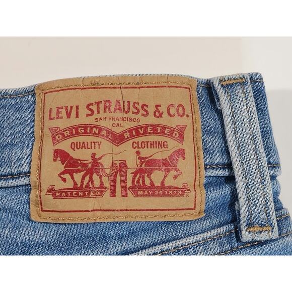 Levi's Women's Cotton Medium Wash Distressed High-Waisted Mom Jeans Size 24 - Picture 10 of 13